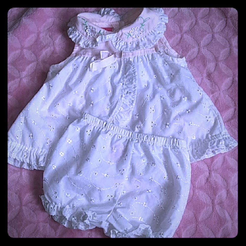 White two piece set